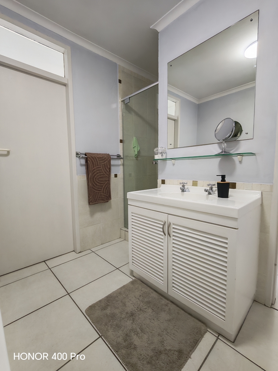 2 Bedroom Property for Sale in Beachfront Western Cape